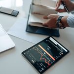 Как выбрать и настроить торговый робот